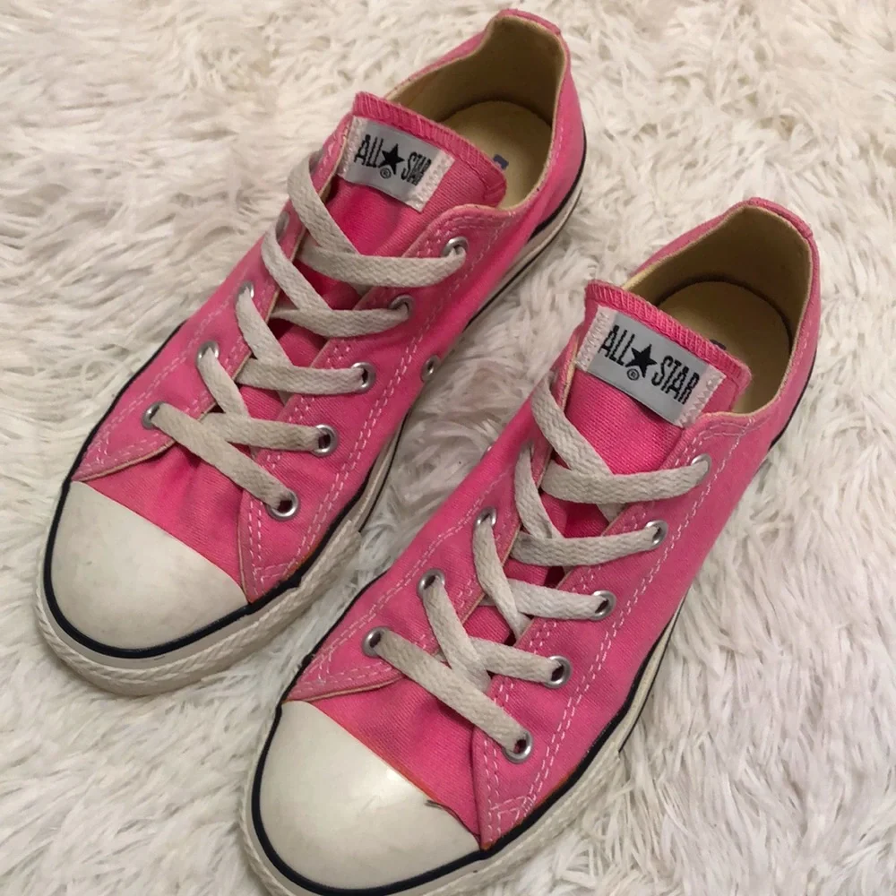 Pink Converse All Star